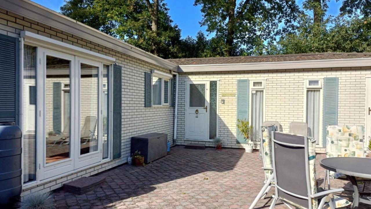Chalet 42 'Vuursteenberg' Bospark Ijsselheide Zwolle Hattemerbroek מראה חיצוני תמונה